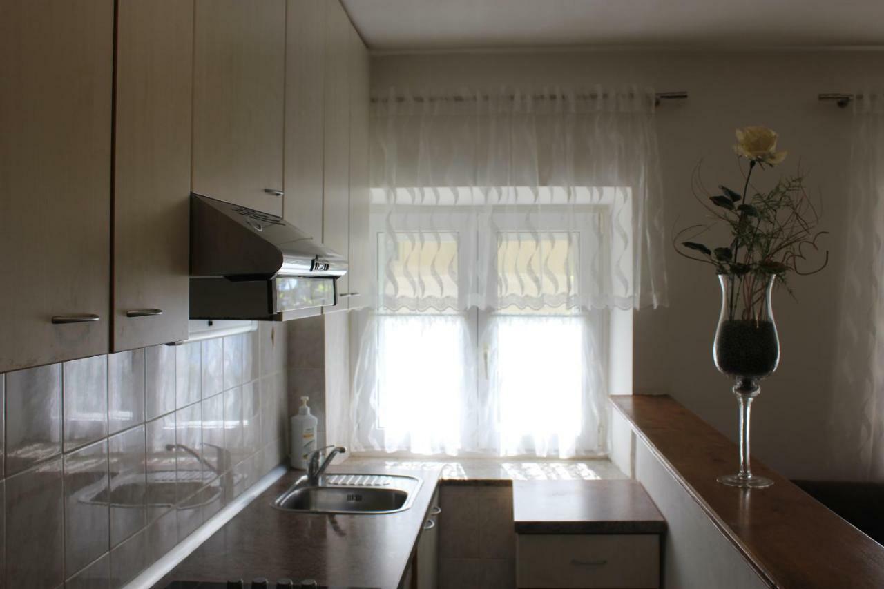 Apartman Tafra Omiš Eksteriør billede