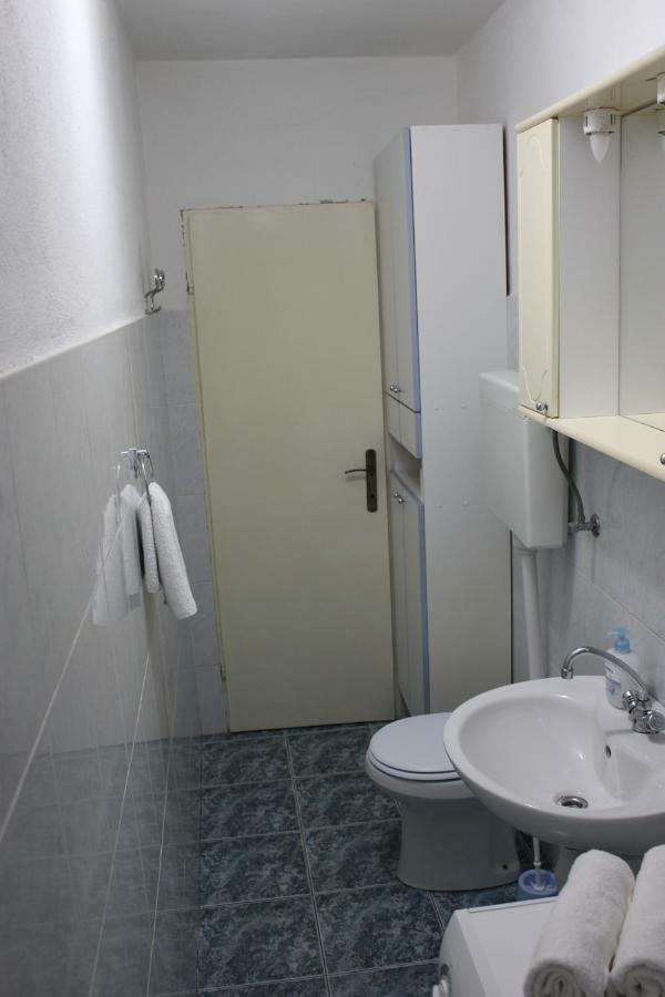 Apartman Tafra Omiš Eksteriør billede