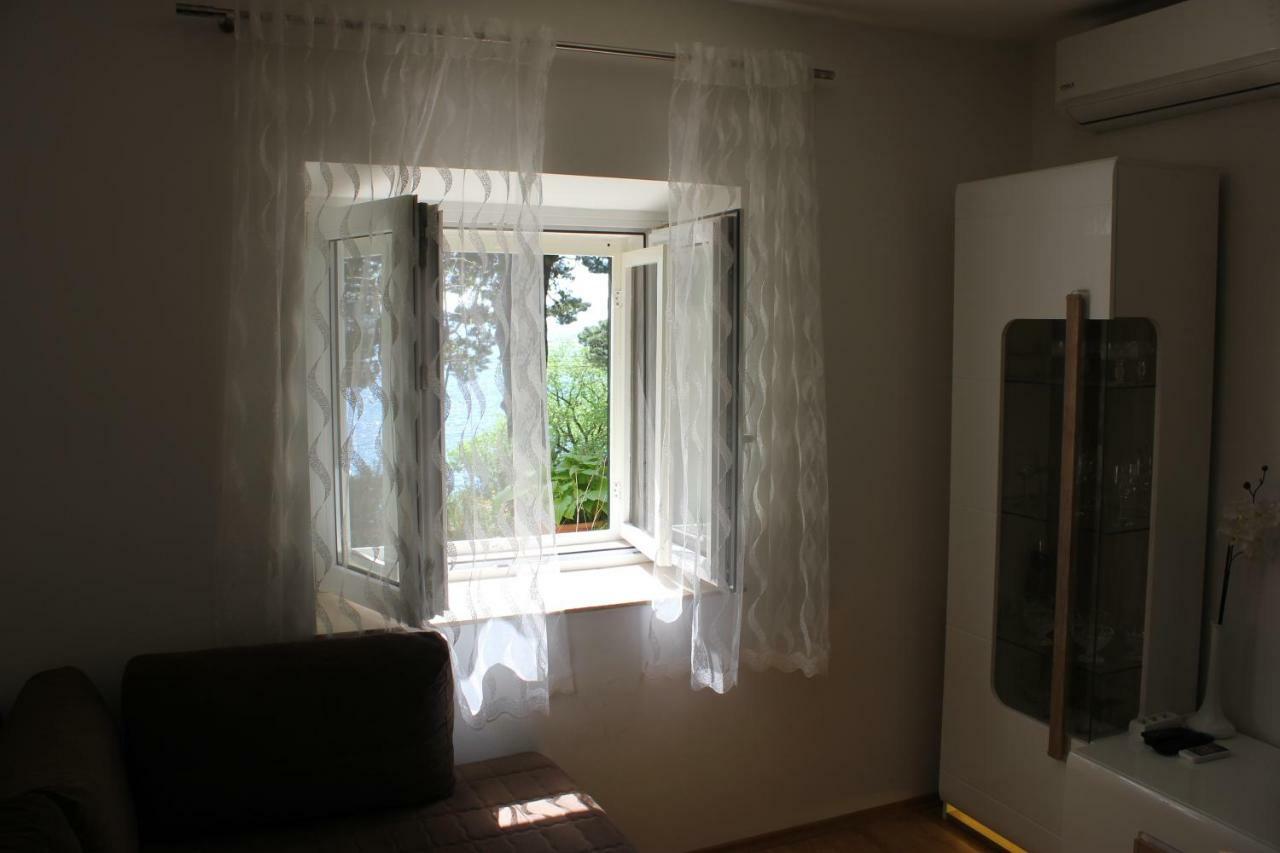 Apartman Tafra Omiš Eksteriør billede