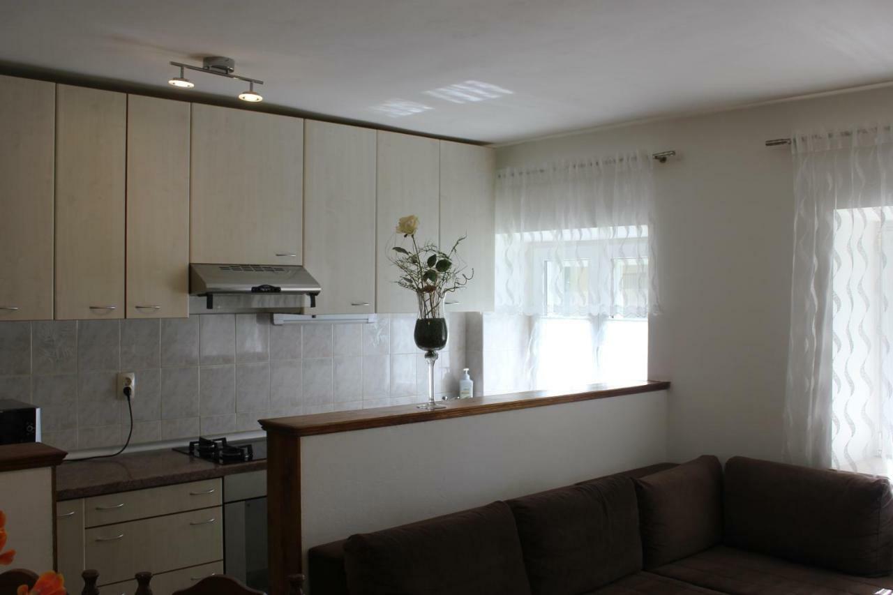 Apartman Tafra Omiš Eksteriør billede