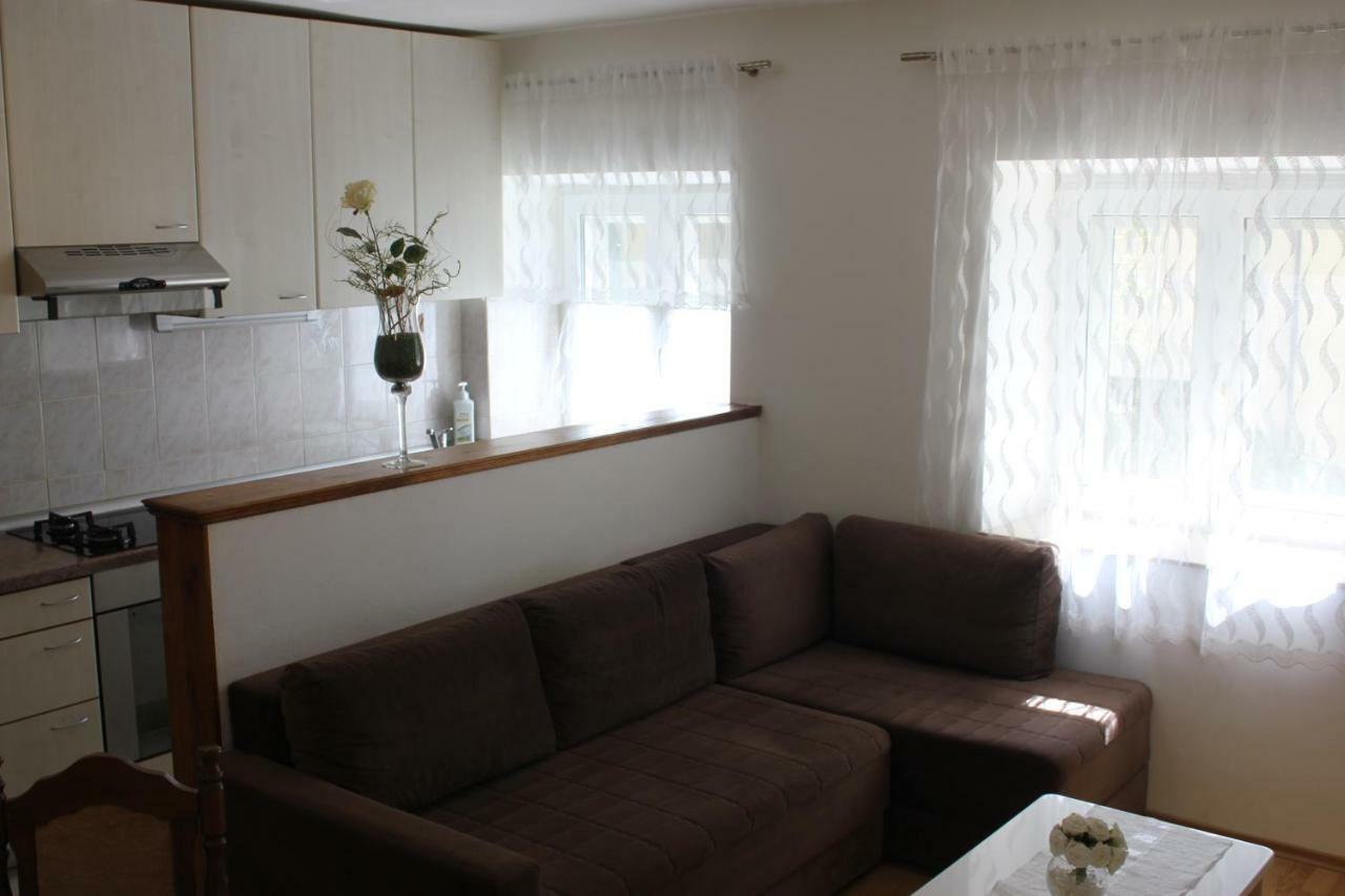 Apartman Tafra Omiš Eksteriør billede